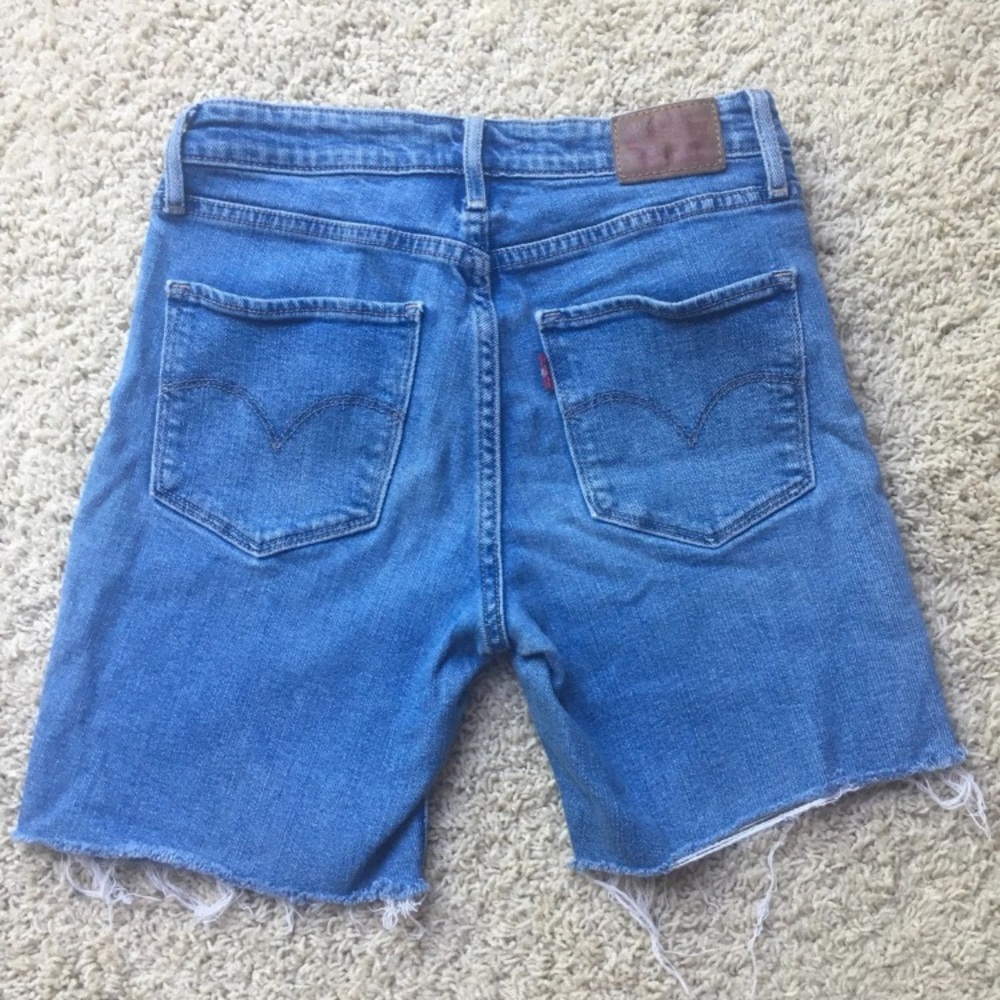 Levi shorts